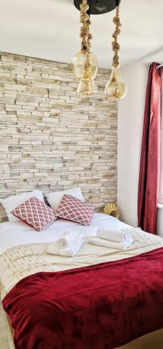New #Boheme Chic# Pied De La Cite #2 Apartment Carcassonne Exterior foto